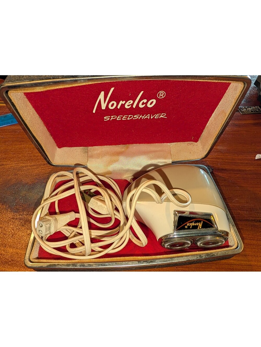 Vintage Norelco Speedshaver Electric Shaver with Original Case